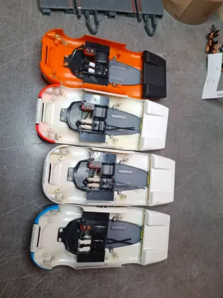 4 Carrocerías SRC 1/32 Nuevas SCALEXTRIC