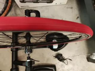 Rodillo Bkool Trainer + Rueda Vittoria