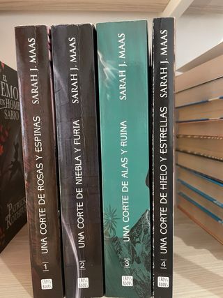 Una corte de rosas y espinas