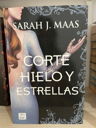 Una corte de rosas y espinas