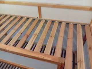 Cama infantil madera y blanco sólo venta en person