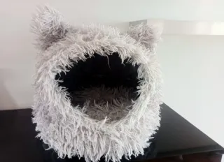 Casa Cueva para Gatos Gris y Negra