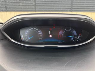 Peugeot 5008 suv 7 plazas 1.6 hdi