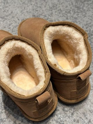 Botas UGG Classic Ultra Mini Talla 38 Mujer