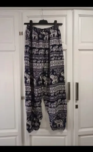 Pantalón estampado azul
