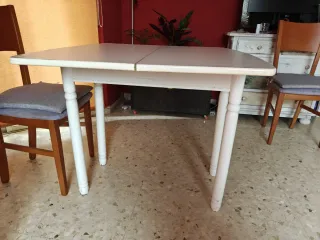 Mesa de cocina plegable blanca