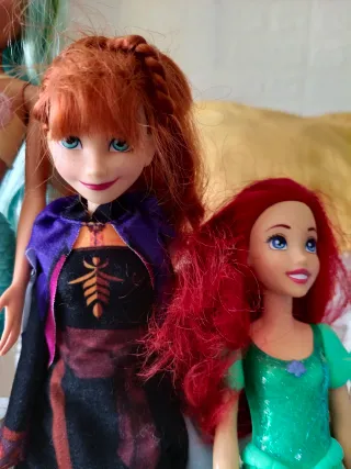 Muñecas Princesas Disney y Barbie