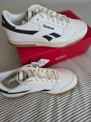 Zapatilla Reebok Blanca y Verde Talla 39