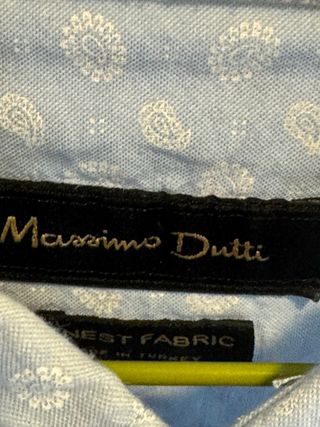 Camisa elegante azul claro estampada