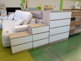 COMODA Y 2 MESITAS DE NOCHE OFFERTA!