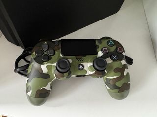 Ps4 Slim 500Gb Negra + Mando Camuflaje
