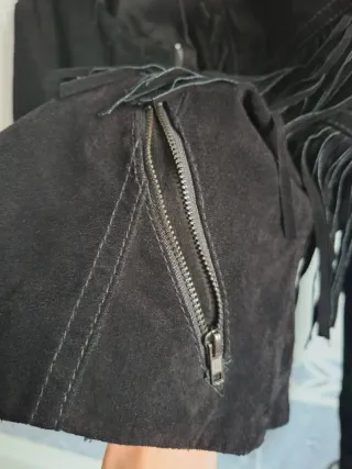 Chaqueta de piel flecos marca BLANCO