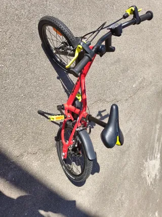 Bicicleta infantil aluminio roja