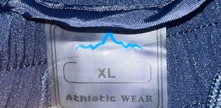 Pantalón azul deportivo