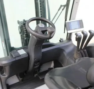 Carretilla Elevadora Eléctrica STILL