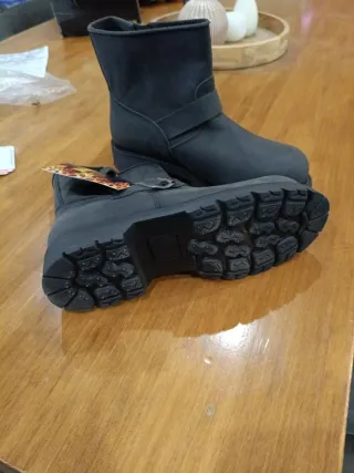 Botas Mayura cortas negras talla 43