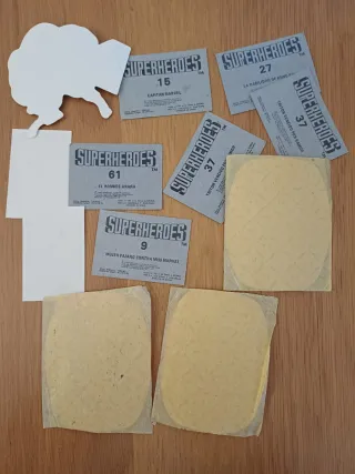 Lote cromos variados Superhéroes y dibujos