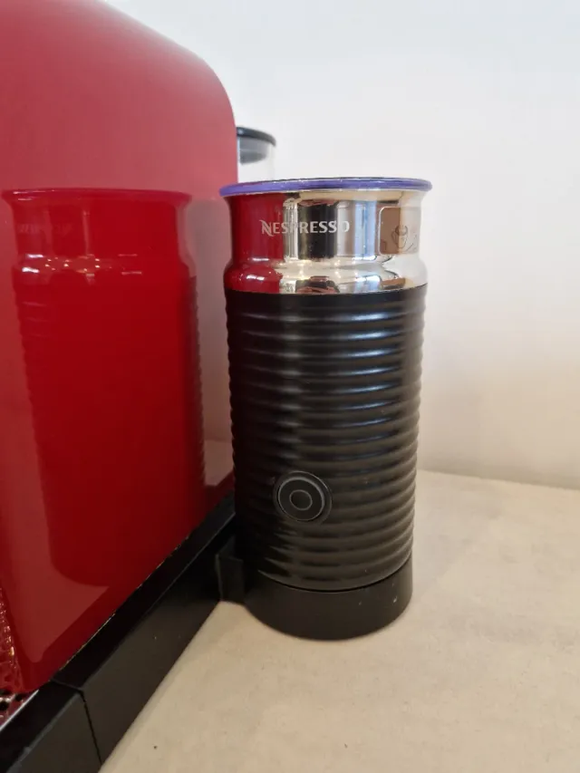 Cafetera Nespresso Citz + Aeroccino