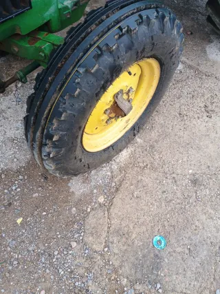 Tractor John Deere 1750