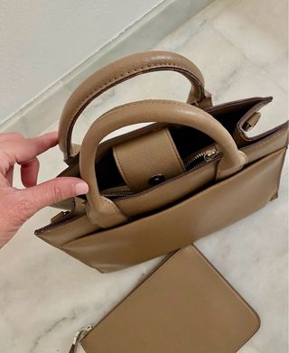 Bolso Parfois marrón con neceser