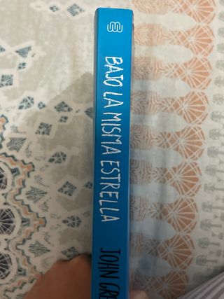 Bajo la misma estrella (Spanish Edition)