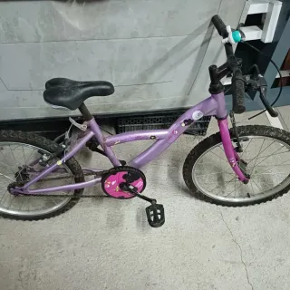 Bicicleta niña 20 casi sin uso