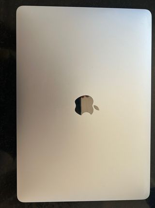 MacBook Air 13 M1 8GB Plata