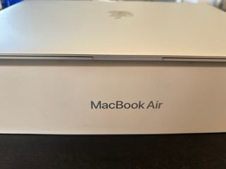 MacBook Air 13 M1 8GB Plata
