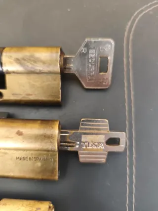 5 Bombines de Cerradura con Llaves