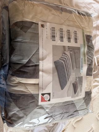 Edredón reversible azul y blanco para cama de 150c