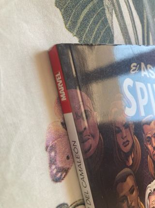 Marvel premiere el asombroso SPIDERMAN