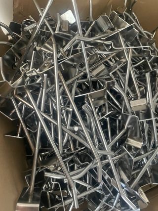 Gancho para colgar en panel lama. 14cm. +300 dispo