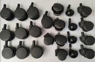 Set di 23 Ruote per Sedie Girevoli