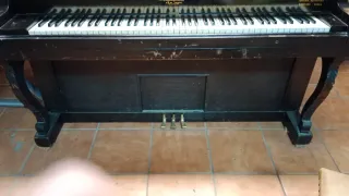 Piano Antiguo Autopiano New York con taburete