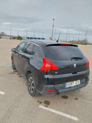 Peugeot 3008 2012