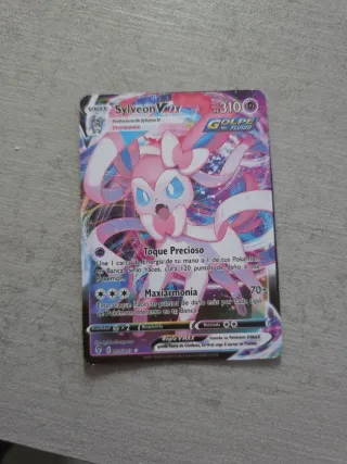 Carta Pokémon Sylveon VMAX 075/203