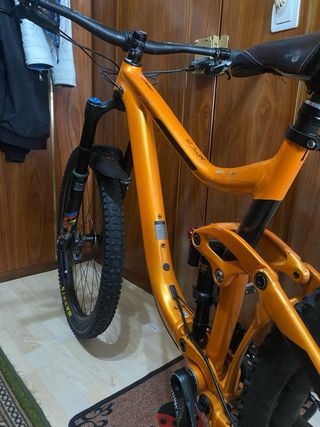 Bicicleta enduro Giant reign 1.5 del 2019 Talla M