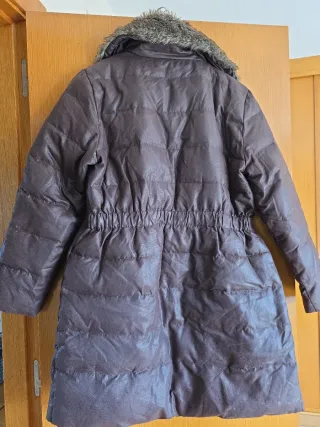 Chaqueta mujer plumas marrón con cuello pelo