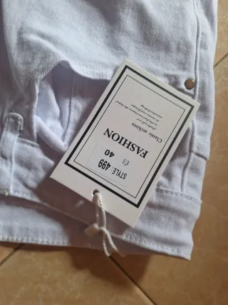 Pantalones vaqueros blancos rasgados XXL