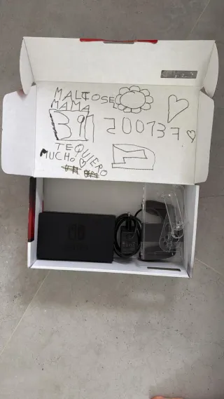 Nintendo Switch Azul/Rojo + Accesorios