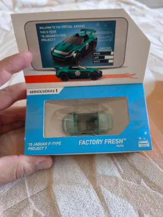 Hot Wheels id '15 Jaguar F-Type Project 7
