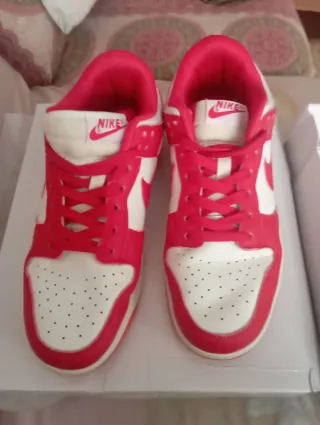 Zapatillas Nike Rojas y Blancas