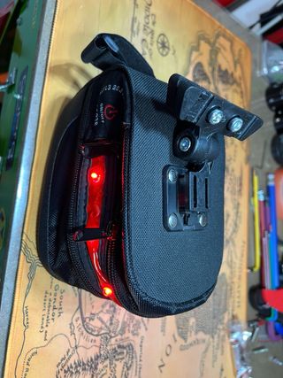 Bolsa sillín bici con luz LED