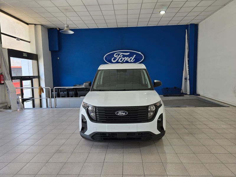 Ford Transit Courier 2026 - foto 1