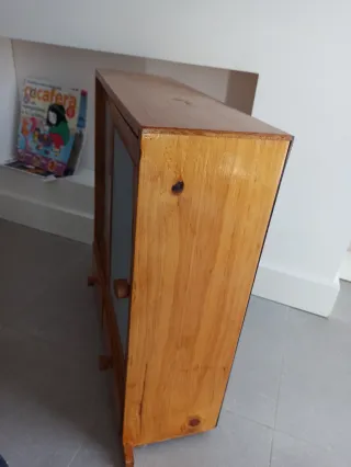 Armario para ropa de muñecas