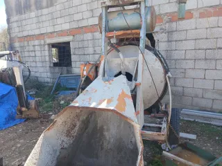 Hormigonera autocargante