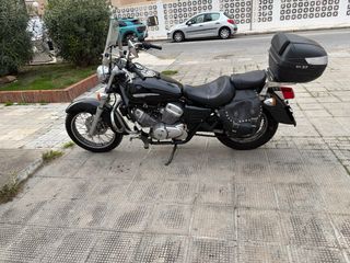Honda Shadow VT125cc Negra