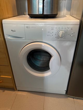 Lavadora Whirlpool AWGO 53110