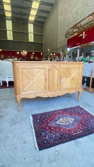 Aparador de madera natural