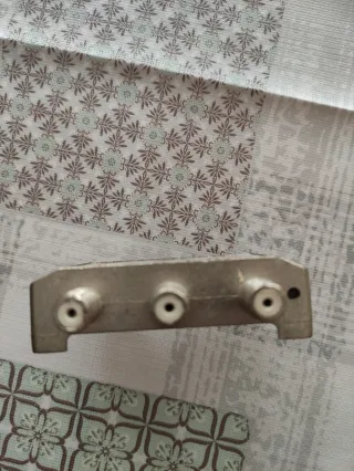 Repartidor TV EDC 4 vías 5-2450MHz